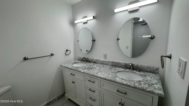 1021 Shirley Drive, Jacksonville, NC 28540