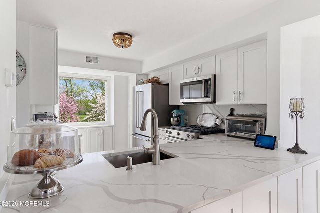 37 Grand Bay Harbor Drive, Waretown, NJ 08758