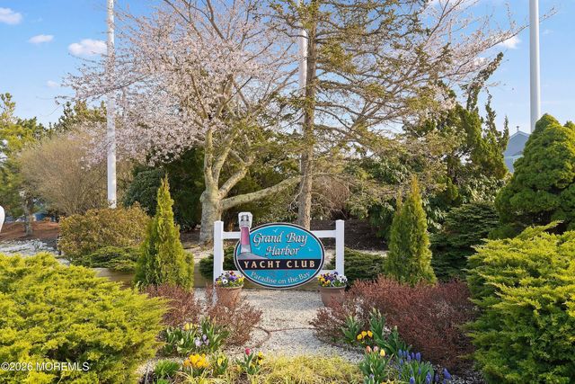 37 Grand Bay Harbor Drive, Waretown, NJ 08758