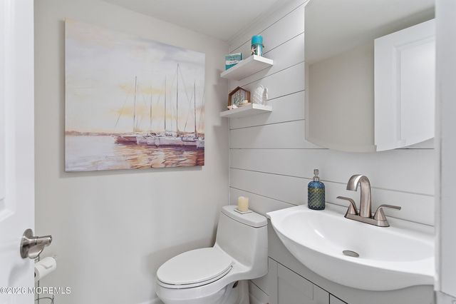 37 Grand Bay Harbor Drive, Waretown, NJ 08758