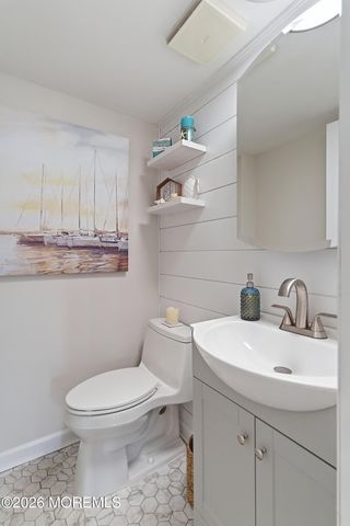 37 Grand Bay Harbor Drive, Waretown, NJ 08758