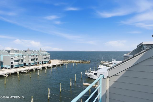 37 Grand Bay Harbor Drive, Waretown, NJ 08758