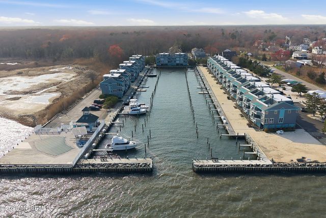 37 Grand Bay Harbor Drive, Waretown, NJ 08758