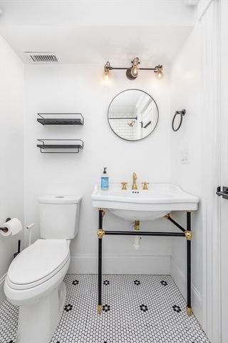 12 S. Mason Street 3, Salem, MA 01970