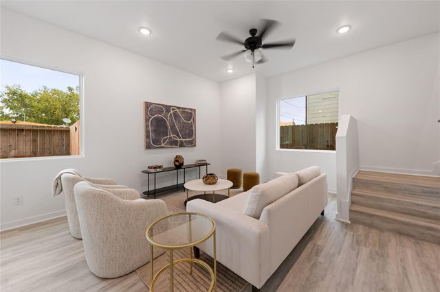3326 Anita B, Houston, TX 77004