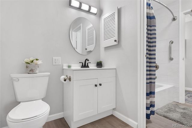 7375 E Quincy Avenue 204, Denver, CO 80237