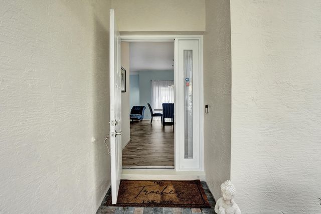 106 HAMILTON Terrace, Royal Palm Beach, FL 33414