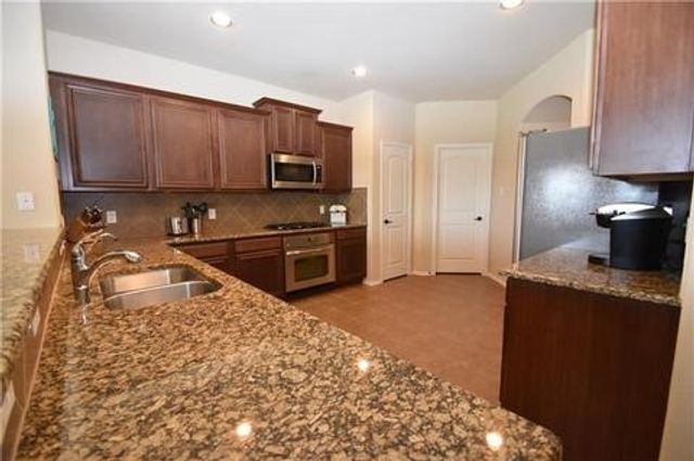 10125 Sailboard Drive, Mckinney, TX 75072