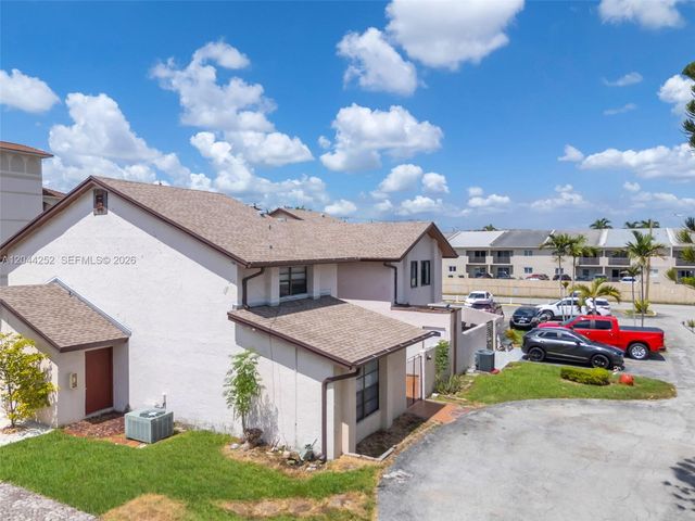 8186 NW 98th Ter 132, Hialeah Gardens, FL 33016