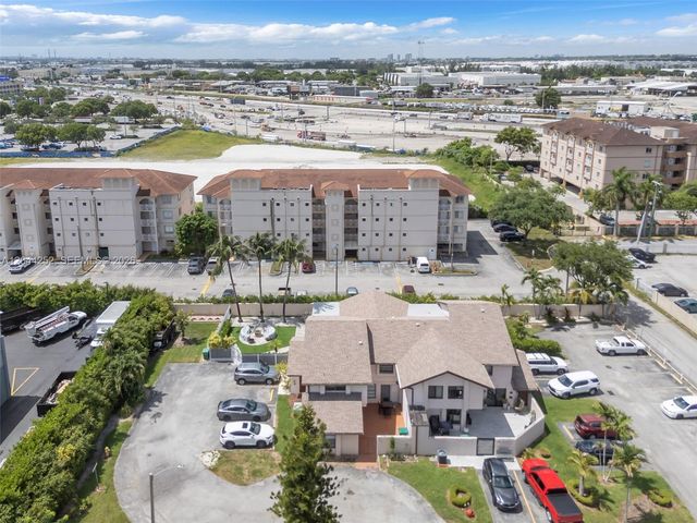 8186 NW 98th Ter 132, Hialeah Gardens, FL 33016