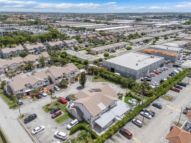 8186 NW 98th Ter 132, Hialeah Gardens, FL 33016