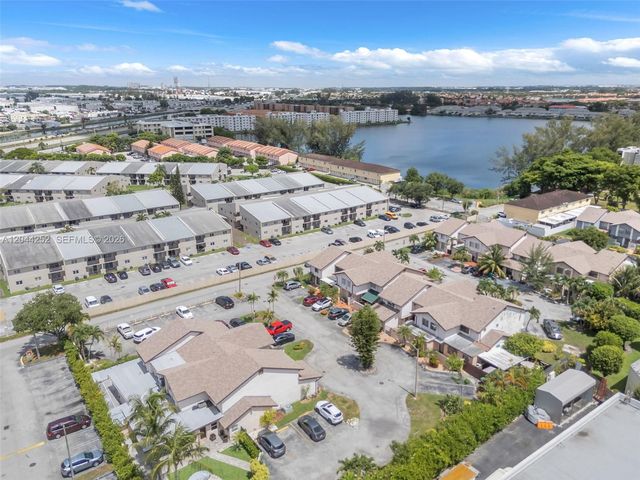 8186 NW 98th Ter 132, Hialeah Gardens, FL 33016