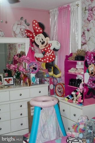 725 W NEDRO AVE, Philadelphia, PA 19120