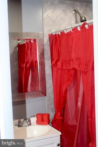 725 W NEDRO AVE, Philadelphia, PA 19120