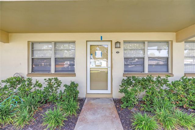 1051 79TH AVENUE N 105, St Petersburg, FL 33702