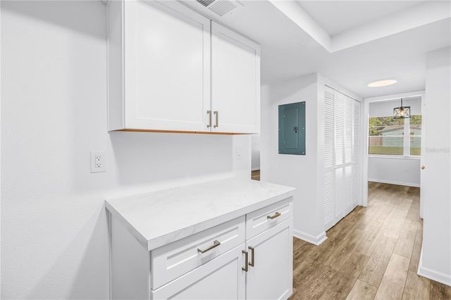 1051 79TH AVENUE N 105, St Petersburg, FL 33702