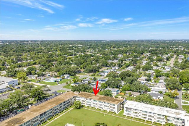1051 79TH AVENUE N 105, St Petersburg, FL 33702