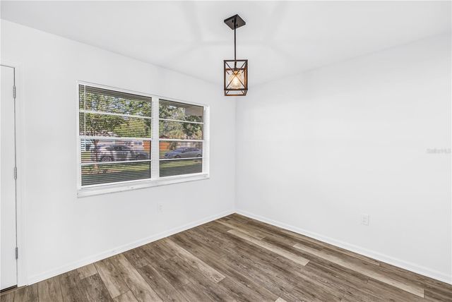 1051 79TH AVENUE N 105, St Petersburg, FL 33702