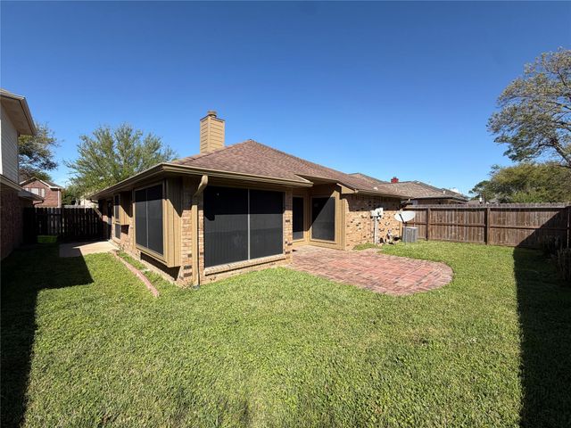 12331 Grove Meadow Drive, Stafford, TX 77477