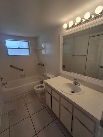 8770 Royal Palm Boulevard 105-2, Coral Springs, FL 33065