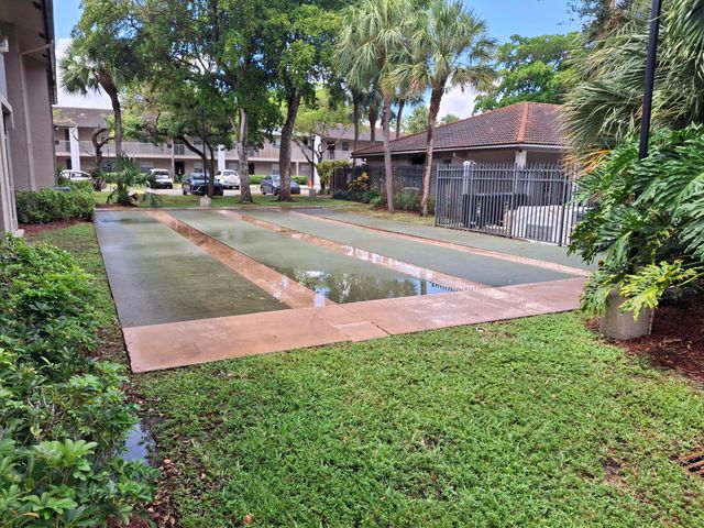 8770 Royal Palm Boulevard 105-2, Coral Springs, FL 33065