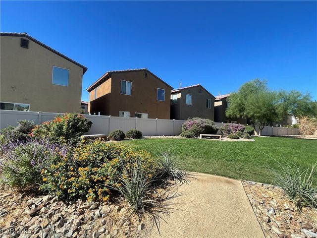 3633 Karissa Heights Place, Las Vegas, NV 89115