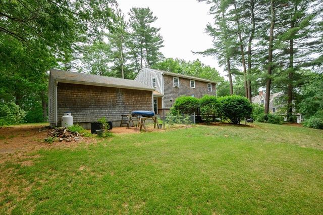 136 Elmer St, Pembroke, MA 02359