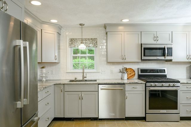 136 Elmer St, Pembroke, MA 02359