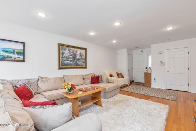 205 Conover Place, Long Branch, NJ 07740