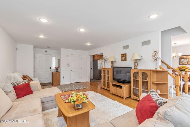 205 Conover Place, Long Branch, NJ 07740