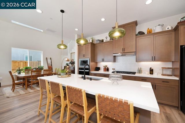 17324 Bushwick Ln, Lathrop, CA 95330
