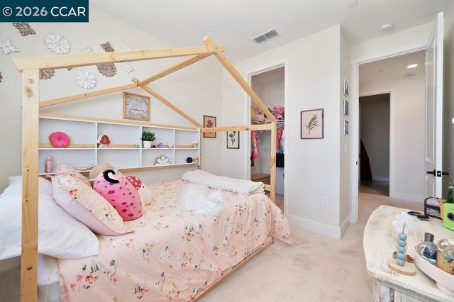 17324 Bushwick Ln, Lathrop, CA 95330