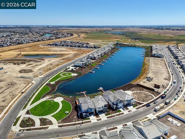 17324 Bushwick Ln, Lathrop, CA 95330