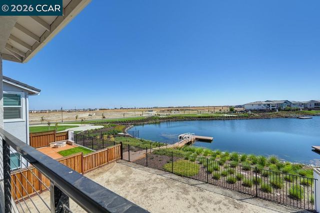 17324 Bushwick Ln, Lathrop, CA 95330