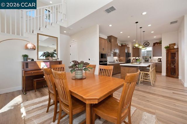 17324 Bushwick Ln, Lathrop, CA 95330