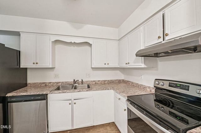 642 Pine Ridge Place, Raleigh, NC 27609