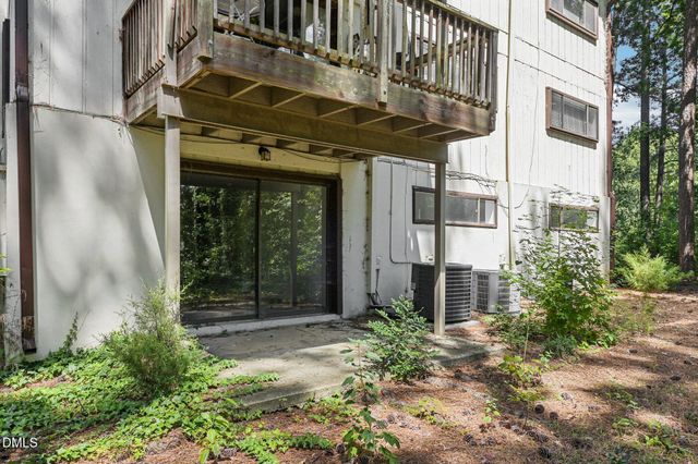 642 Pine Ridge Place, Raleigh, NC 27609