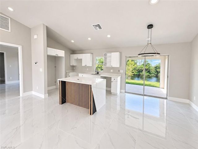 2409 NE 19th AVE, Cape Coral, FL 33909