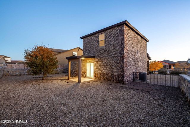 3018 San Miguel Court, Las Cruces, NM 88007