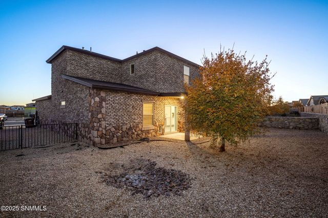 3018 San Miguel Court, Las Cruces, NM 88007