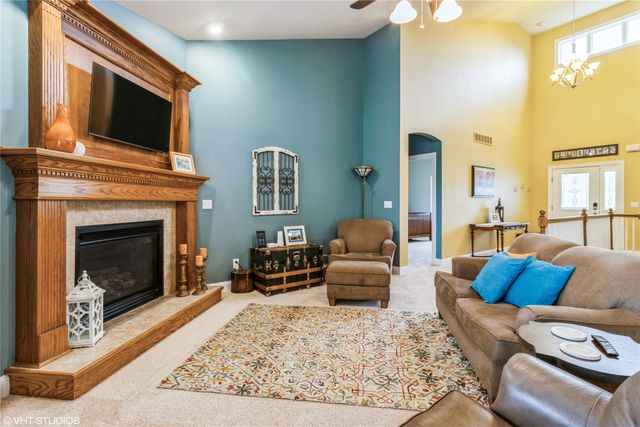 703 NE 46th Court, Ankeny, IA 50021