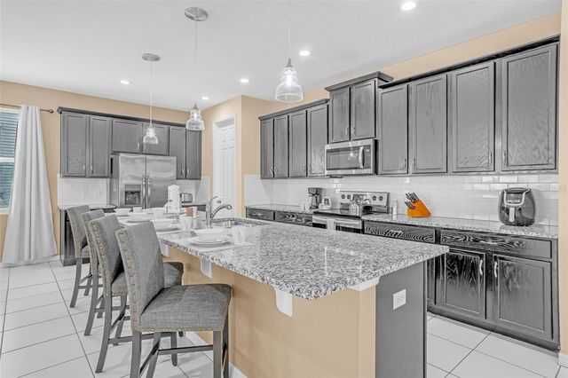 9014 SUNSHINE RIDGE LOOP, Kissimmee, FL 34747