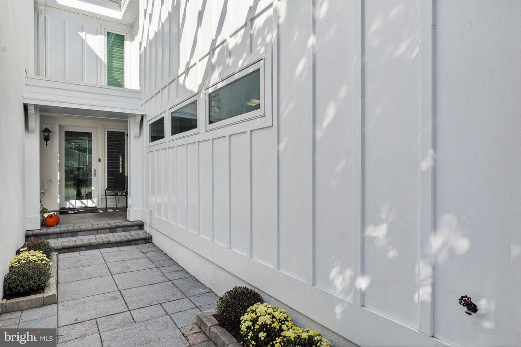 10301 WILDE LAKE TER, Columbia, MD 21044