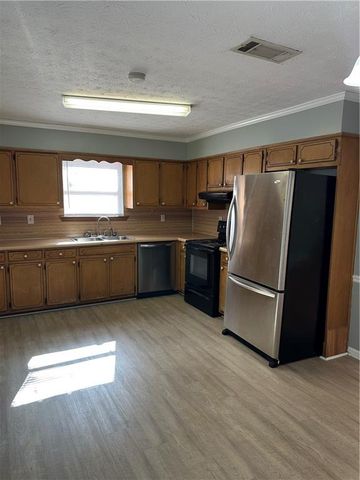 34 Forest Place, Lawrenceville, GA 30046