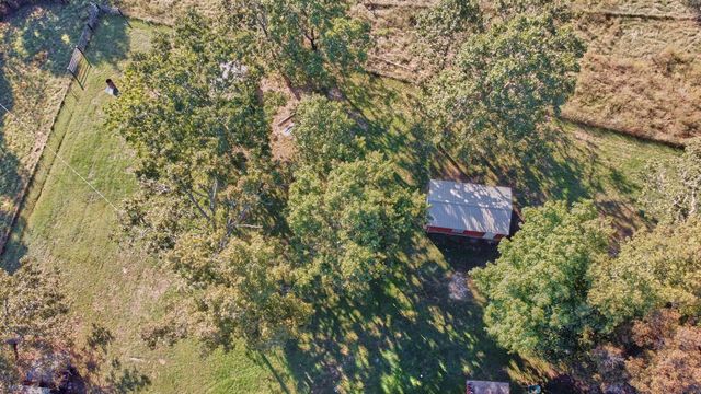 12224 Valley View Road, Mountain Grove, MO 65711