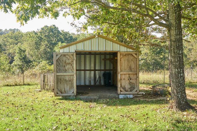 12224 Valley View Road, Mountain Grove, MO 65711