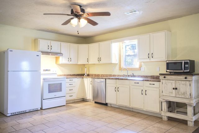 12224 Valley View Road, Mountain Grove, MO 65711