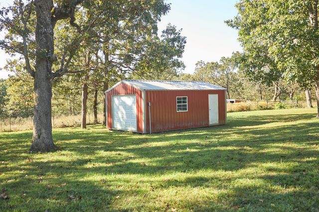 12224 Valley View Road, Mountain Grove, MO 65711