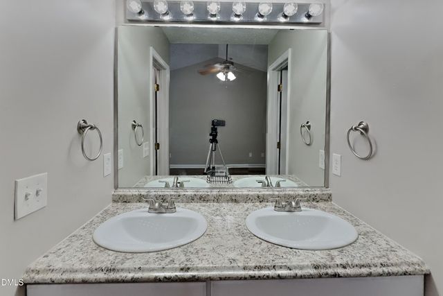 47 Spaniel Lane, Clayton, NC 27520