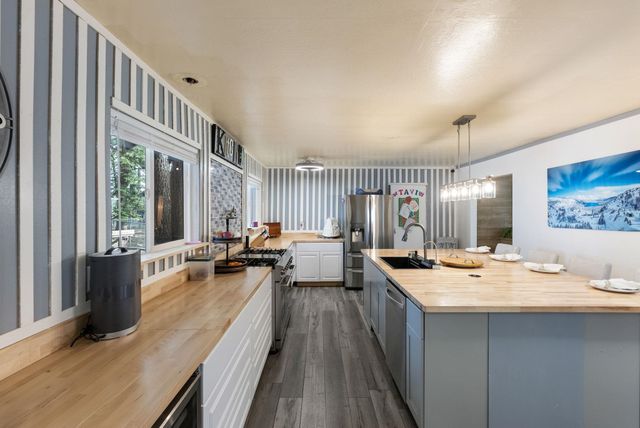 10255 Prosser Drive, Truckee, CA 96161